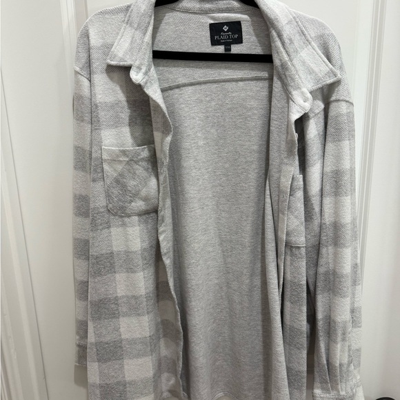 Tops - Favorite Plaid Top in Light Gray